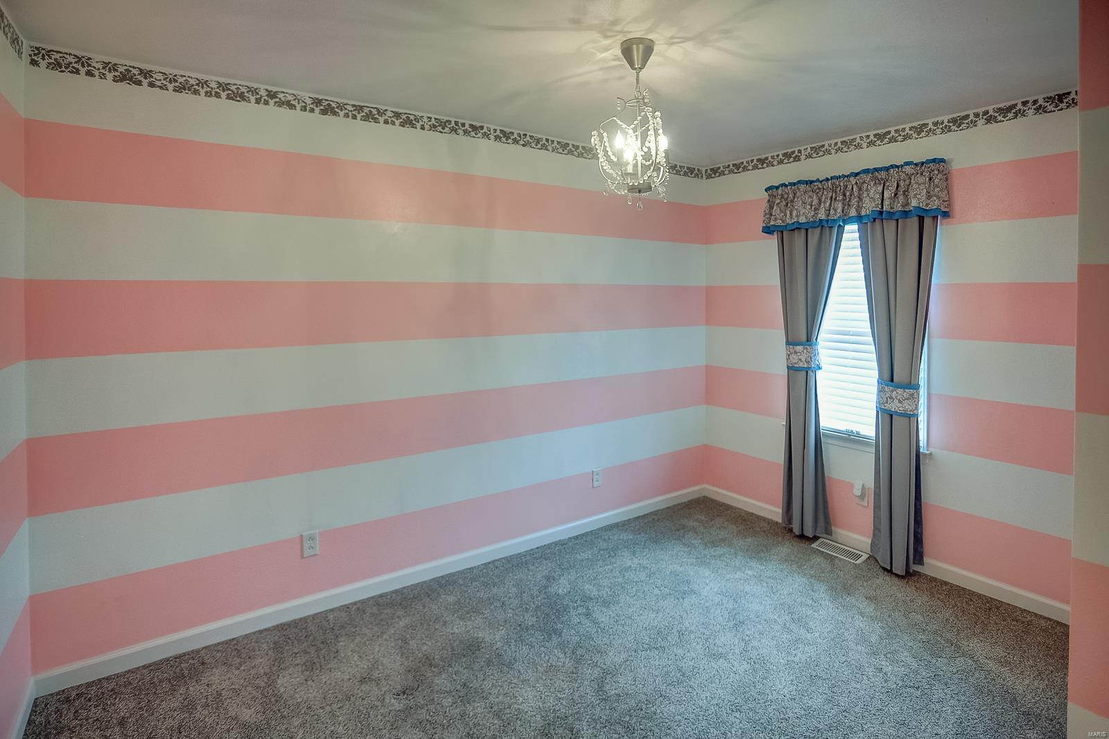 1009 Troy Ofallon Road Troy, IL 62294 - Photo 25 of 32
