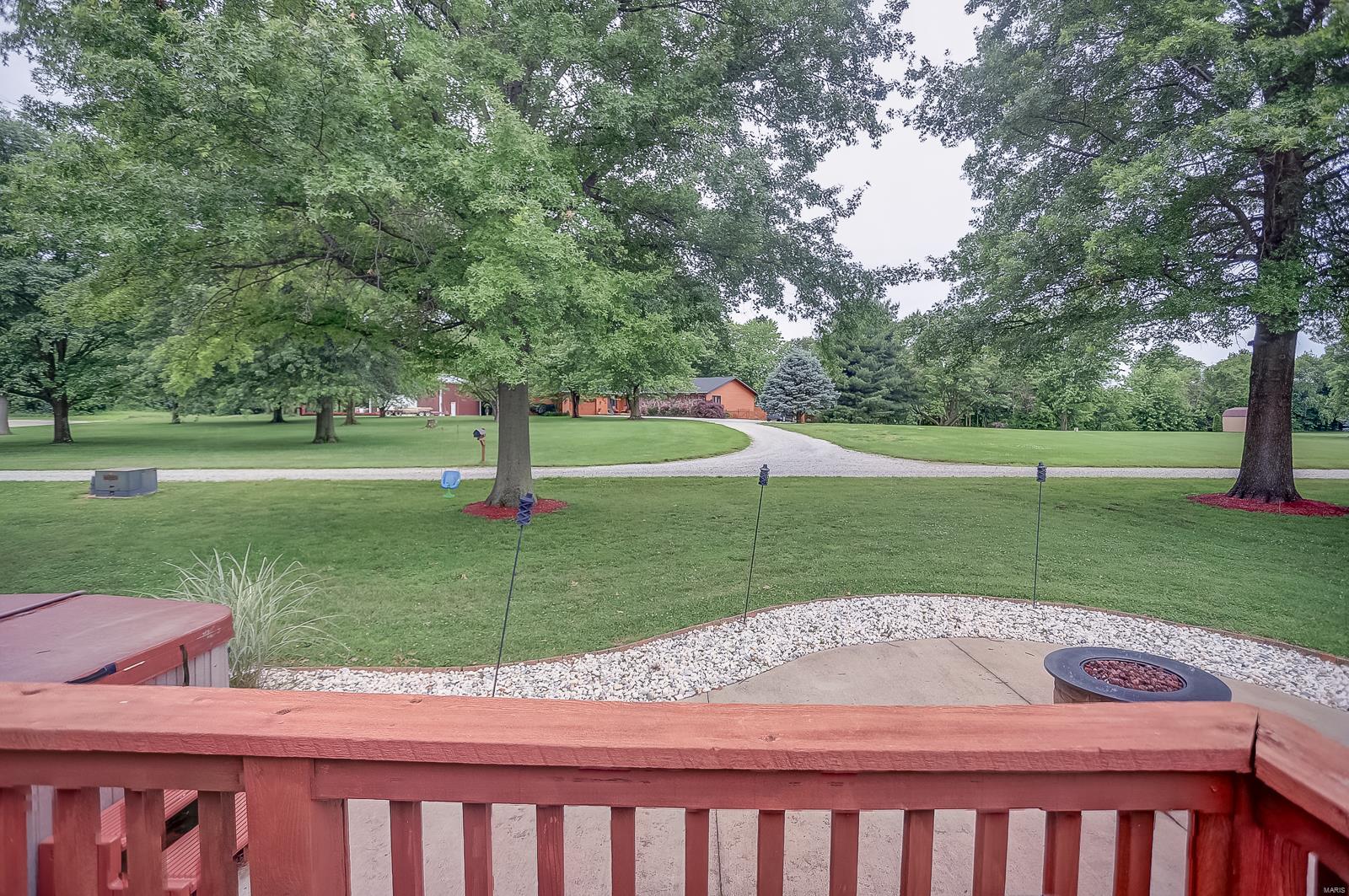 1009 Troy Ofallon Road Troy, IL 62294 - Photo 5 of 32