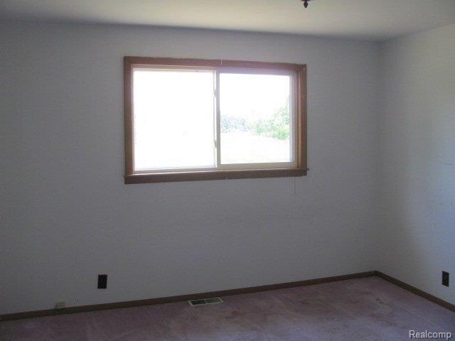 690 South Wilder Road Lapeer, MI 48446 - Photo 7 of 8 Bed2
