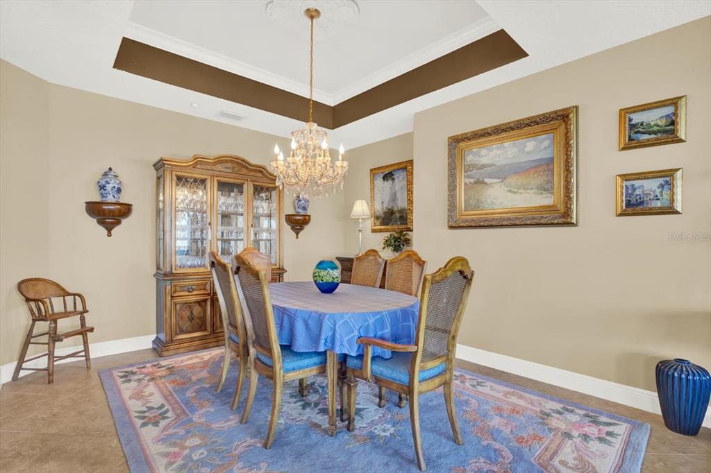 17745 Gulf Boulevard, Unit 604 Redington Shores, FL 33708 - Photo 10 of 44 a view of a dining room with furniture