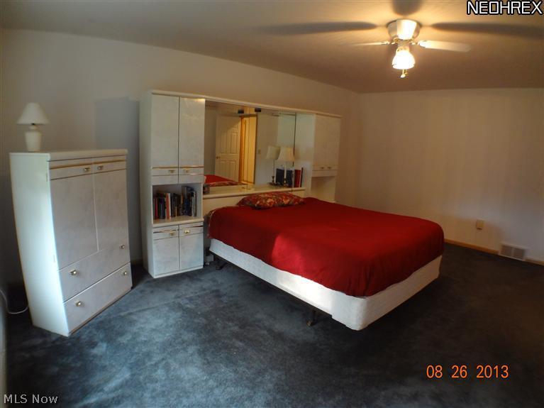 5450 Oak Point Road Lorain, OH 44053 - Photo 6 of 21 Gallery Image 6