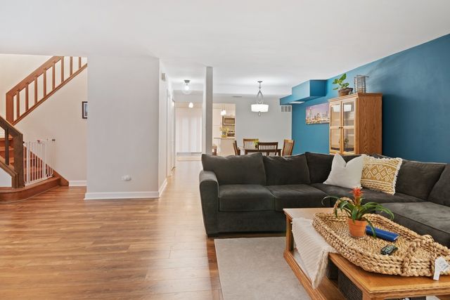 $325,000 | 848 Forest Avenue, Unit 1, Evanston, IL 60202