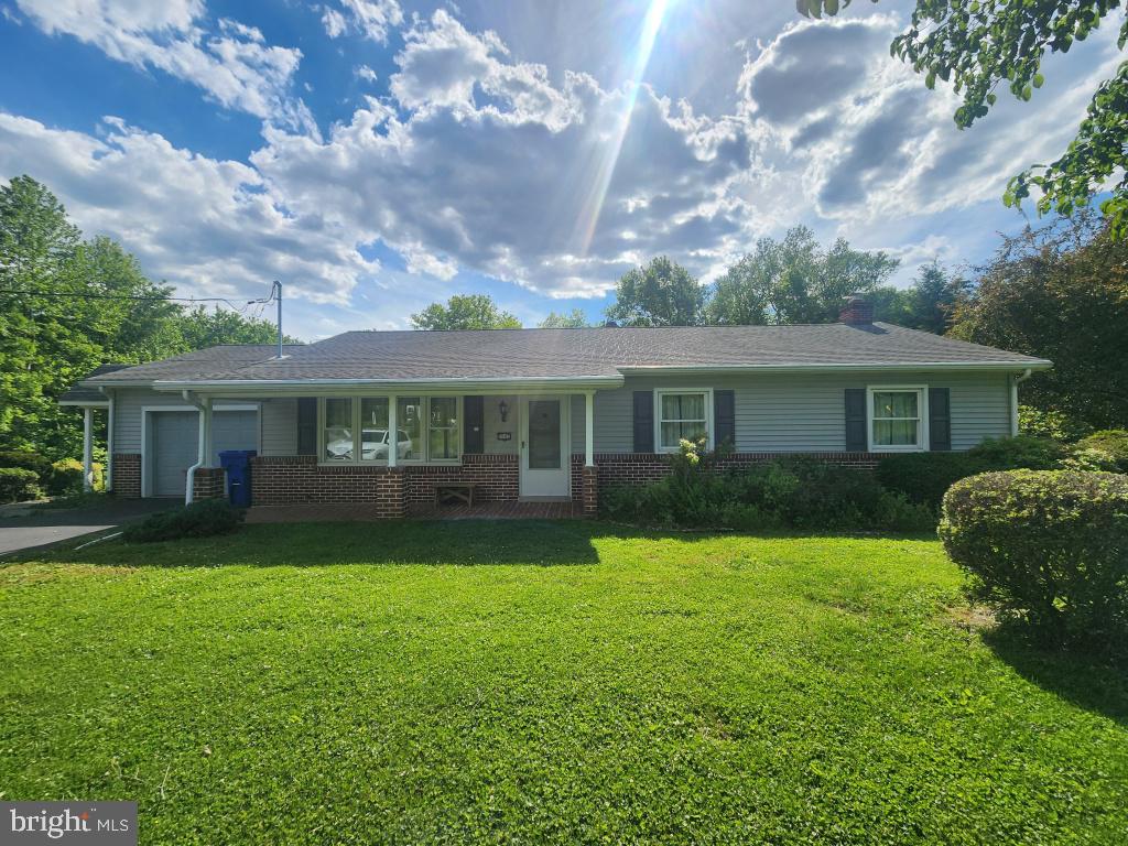 2002 Bridge Road Lancaster, PA 17602 - Photo 1 of 19