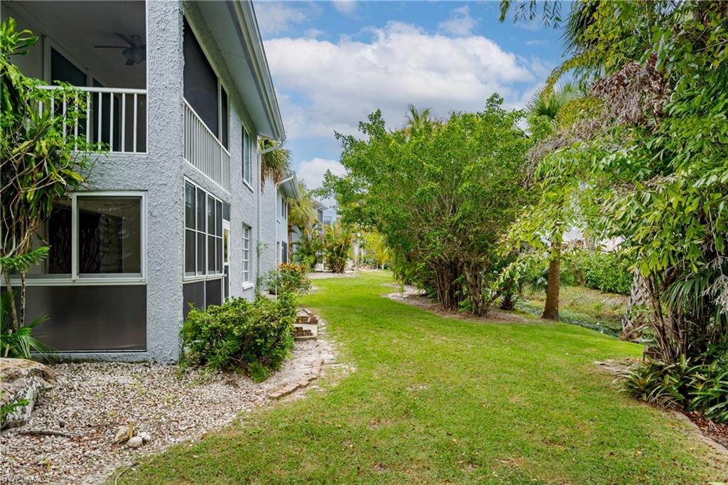 28 Watercolor Way, Unit 28 Naples, FL 34113 - Photo 3 of 15