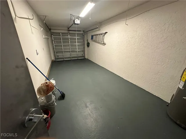 $1,500 | 518 Southeast 6th Place, Cape Coral, FL 33990