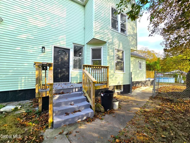 $299,000 | 910 Gerling Street, Schenectady, NY 12308