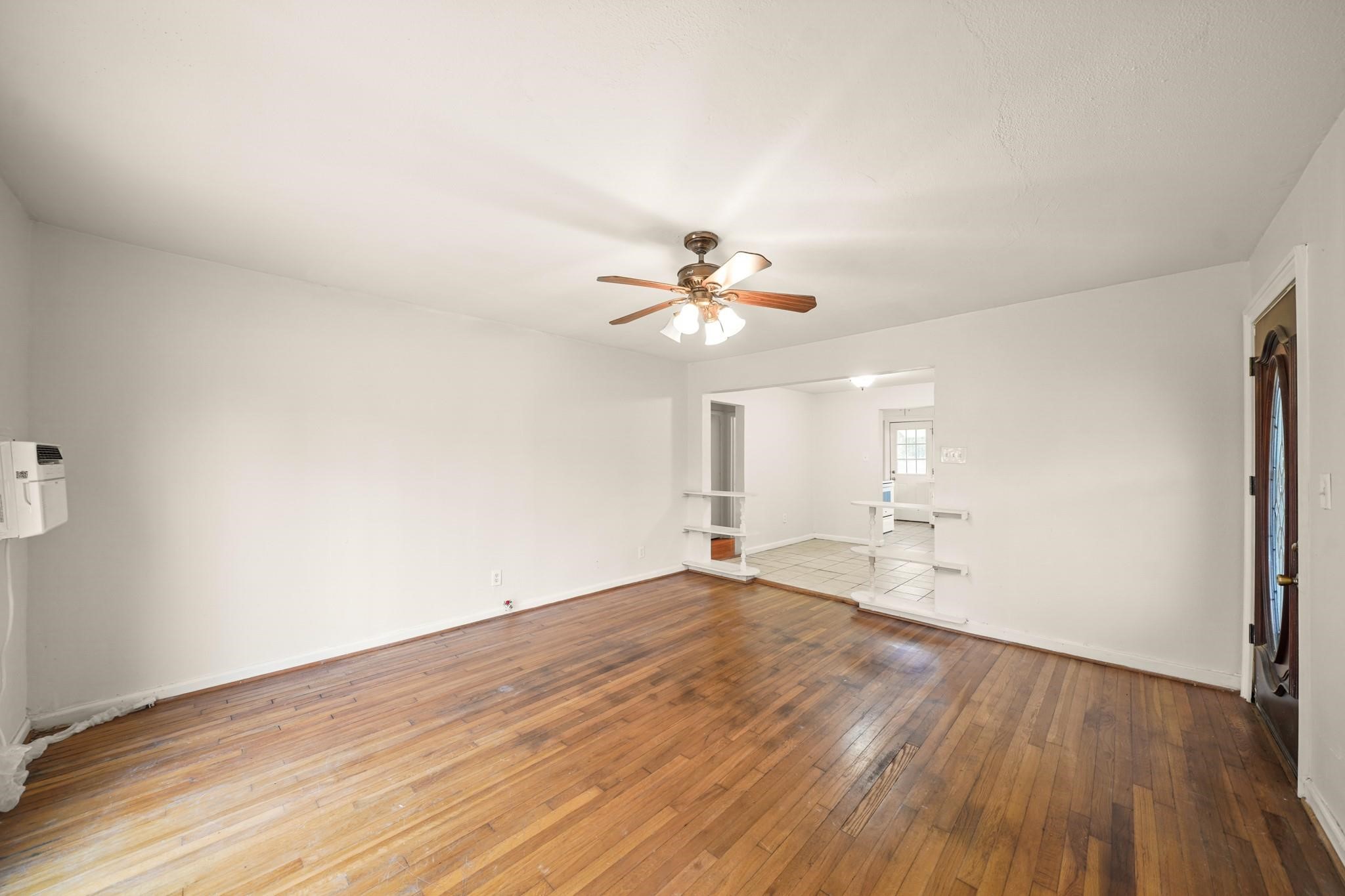 7502 Ley Road Houston, TX 77028 - Photo 11 of 24