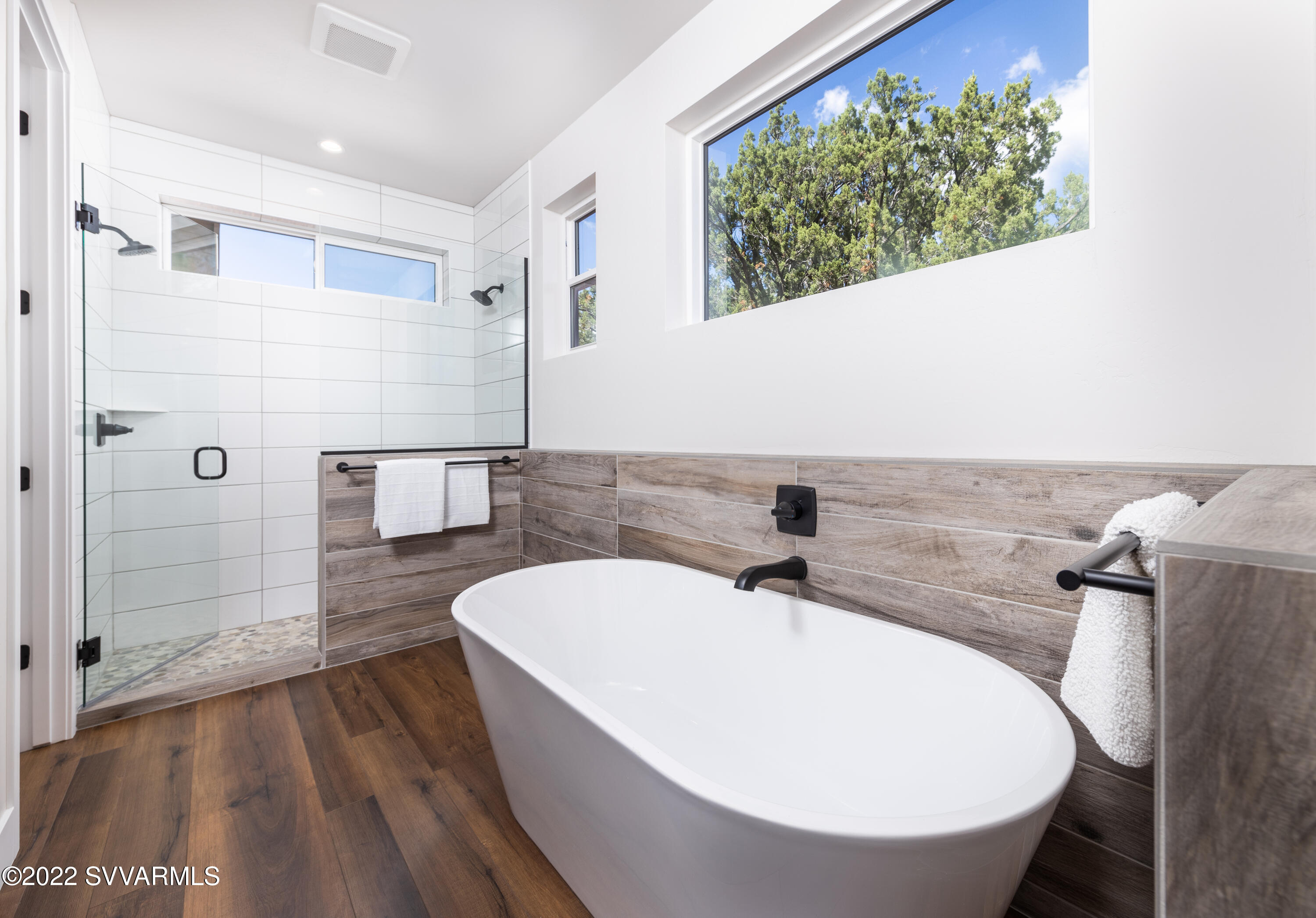2255 Road Runner Road Sedona, AZ 86336 - Photo 7 of 44 Master Bathroom