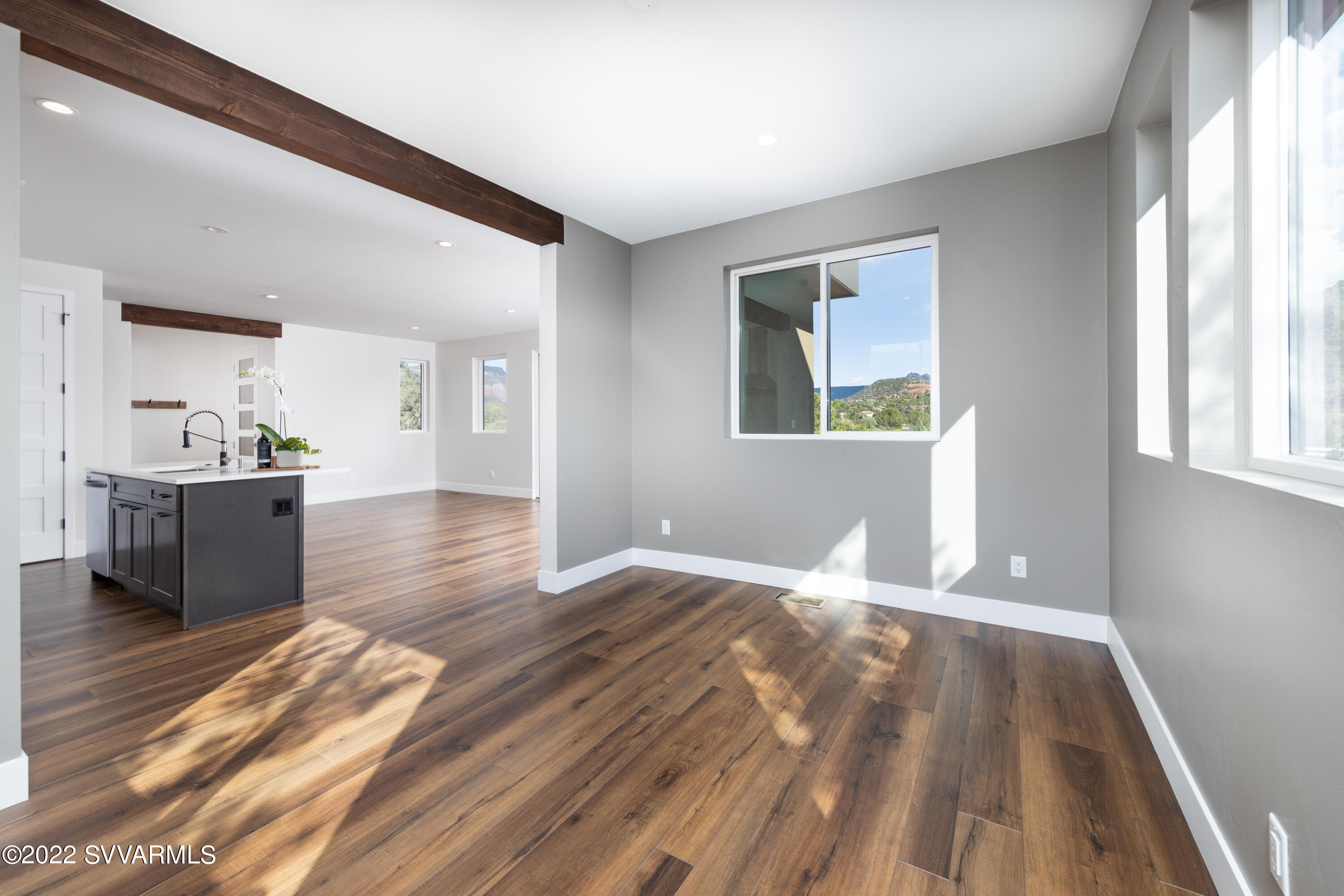 2255 Road Runner Road Sedona, AZ 86336 - Photo 10 of 44 Dining into Great Room