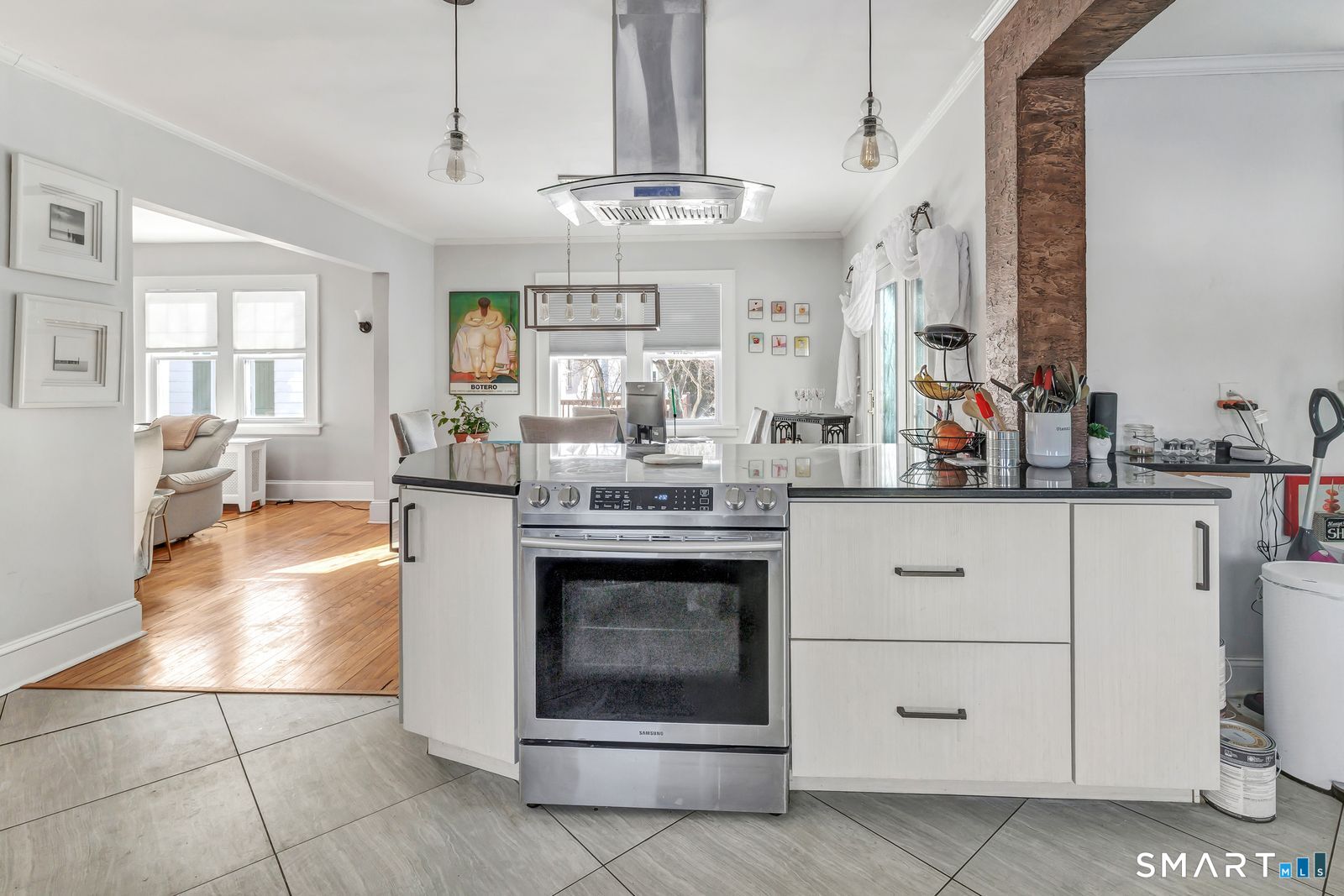 185 Cutspring Road Stratford, CT 06614 - Photo 9 of 37