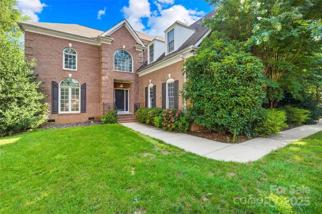 $820,000 | 9200 Rock Water Court, Waxhaw, NC 28173