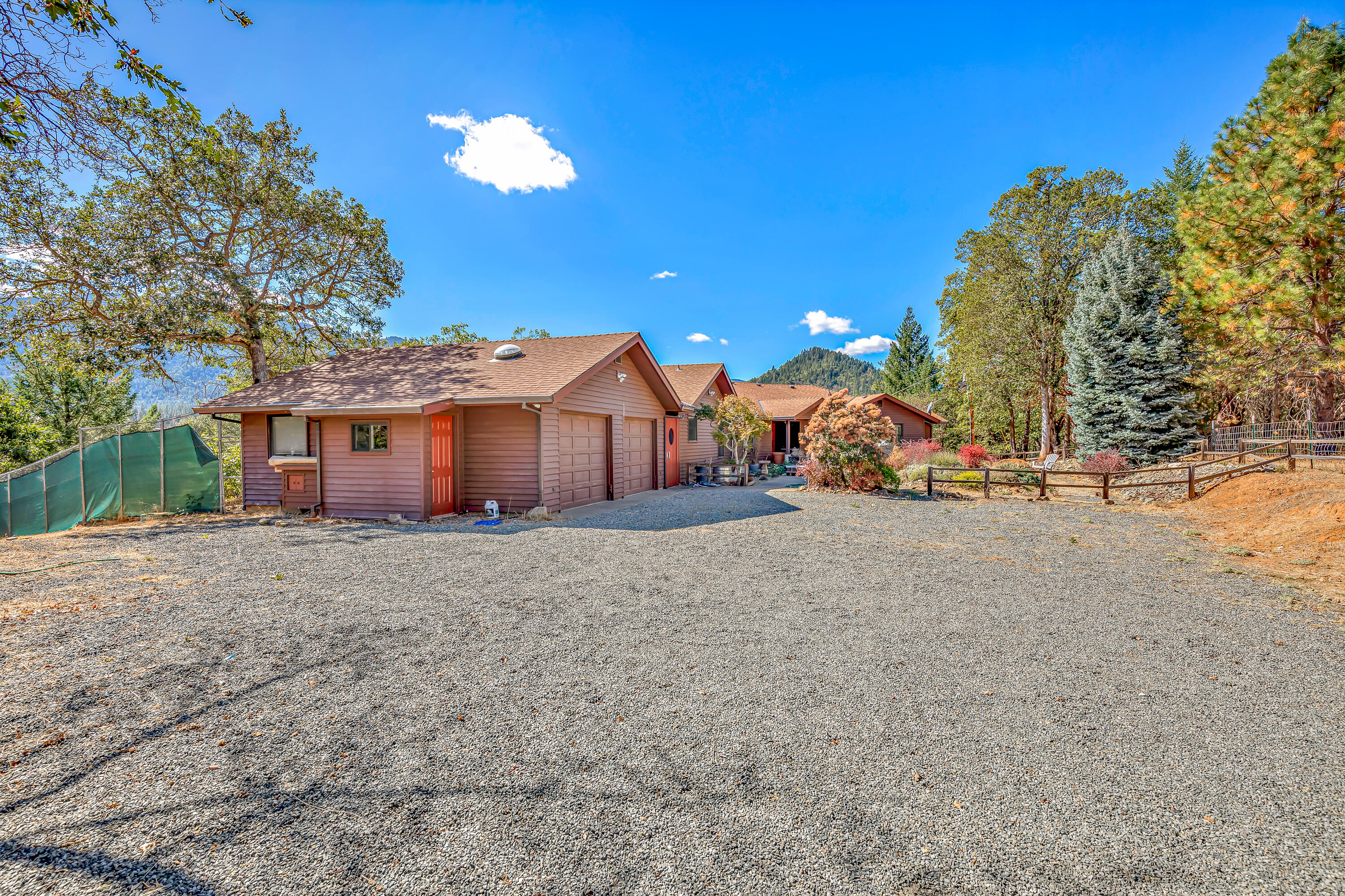 9552 North Applegate Road Grants Pass, OR 97527 - Photo 31 of 32 9552 N Applegate Road MLS Photo