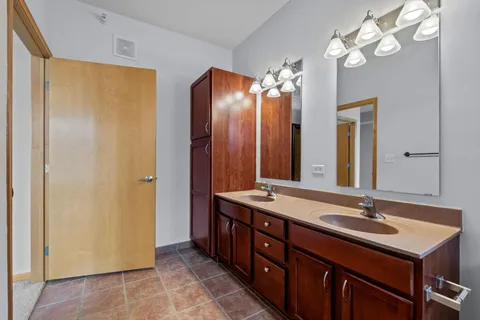 $359,900 | 825 Berry Street, Unit 103, St. Paul, MN 55114