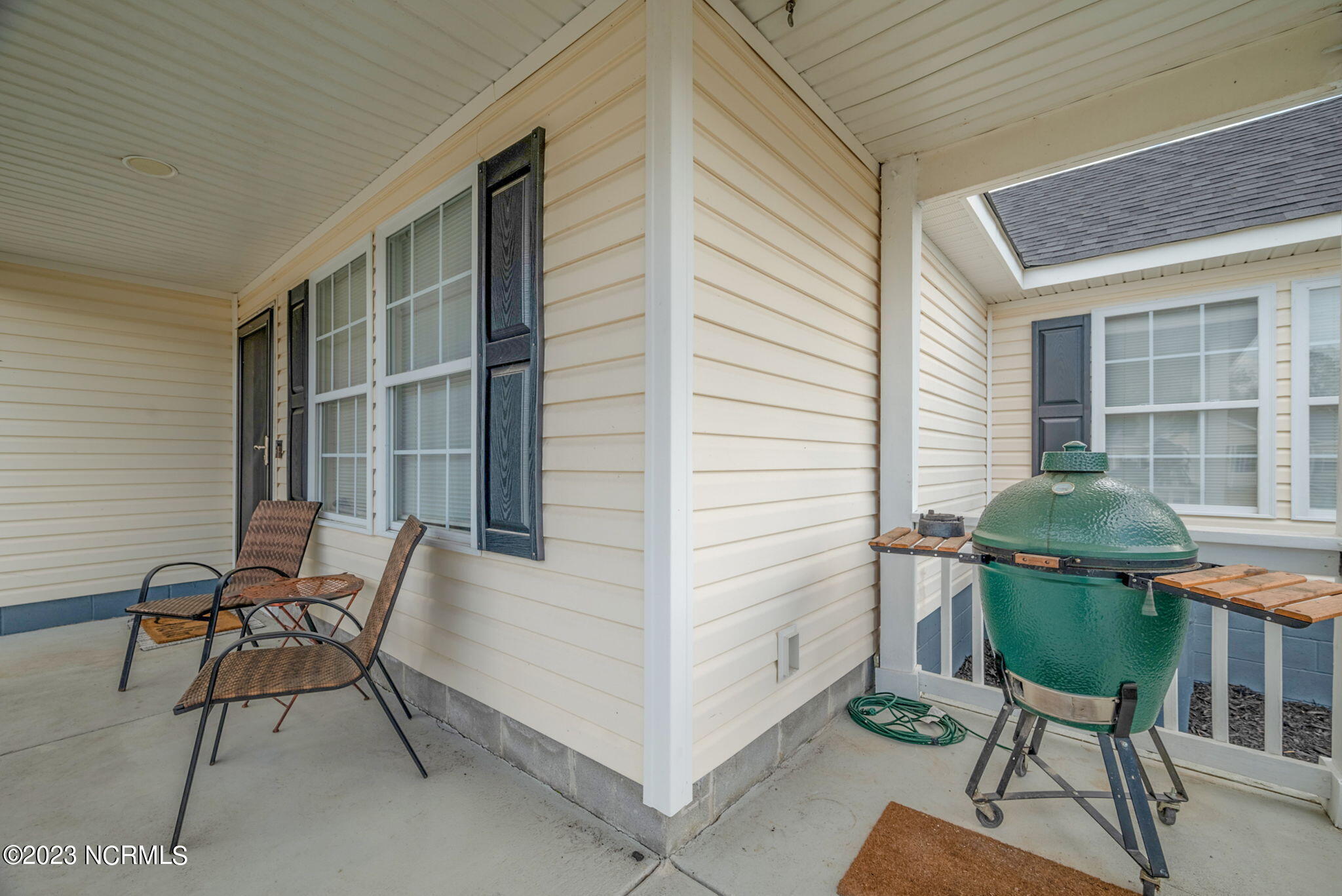974 Scott Road Elizabeth City, NC 27909 - Photo 6 of 50 Front Porch