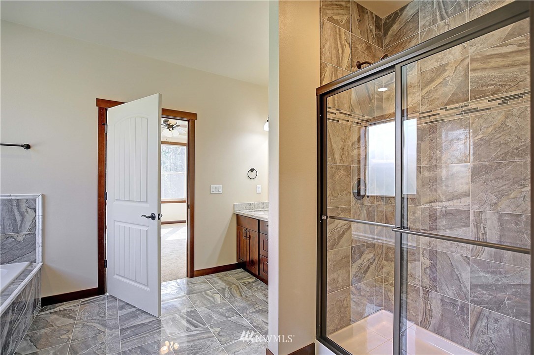 1386 Midcrest Road Camano Island, WA 98282 - Photo 15 of 39 Gallery Image 15