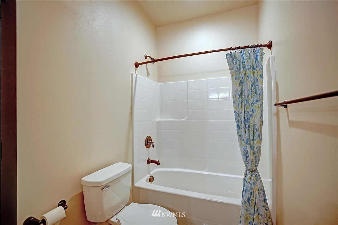 1386 Midcrest Road Camano Island, WA 98282 - Photo 23 of 39 Gallery Image 23