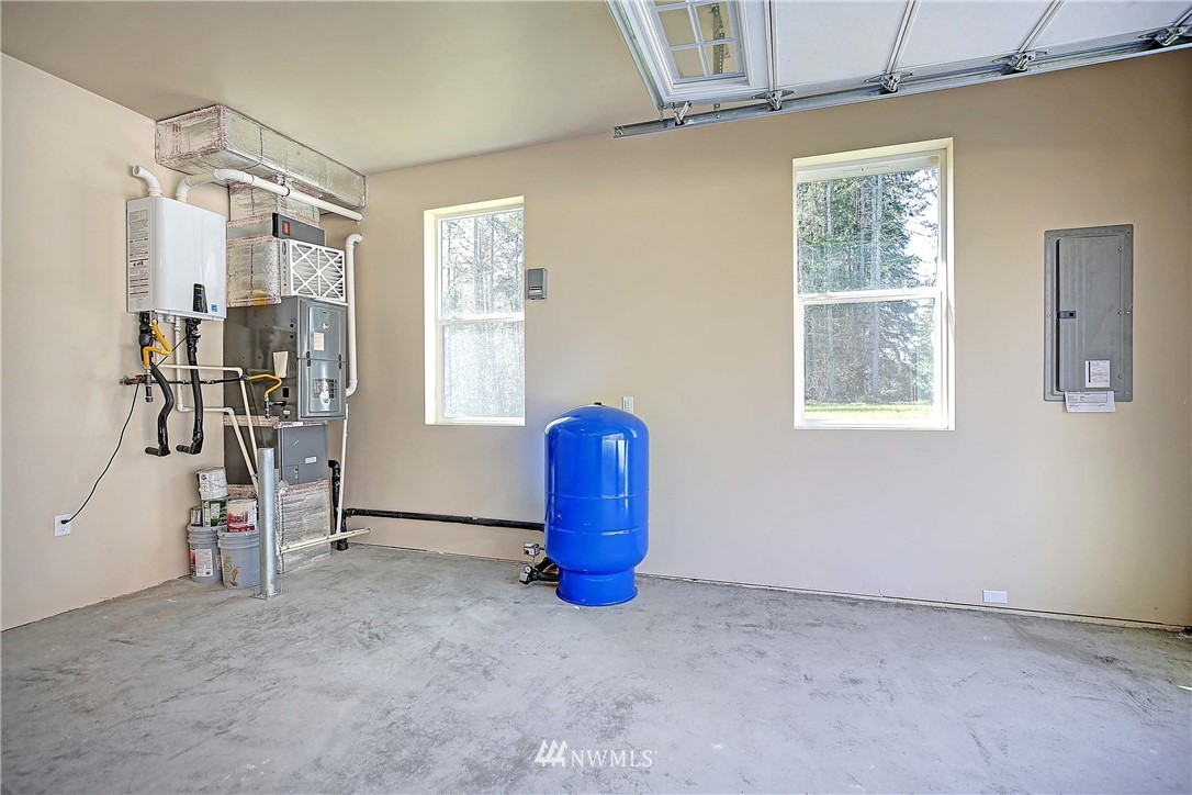1386 Midcrest Road Camano Island, WA 98282 - Photo 29 of 39 Gallery Image 29