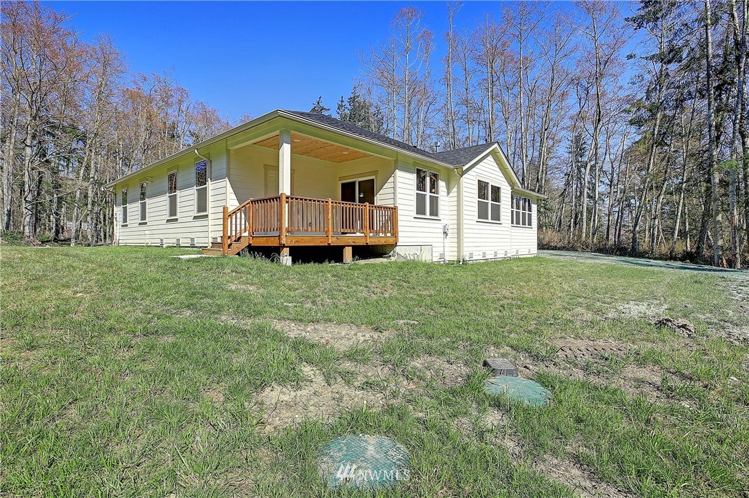 1386 Midcrest Road Camano Island, WA 98282 - Photo 36 of 39 Gallery Image 36