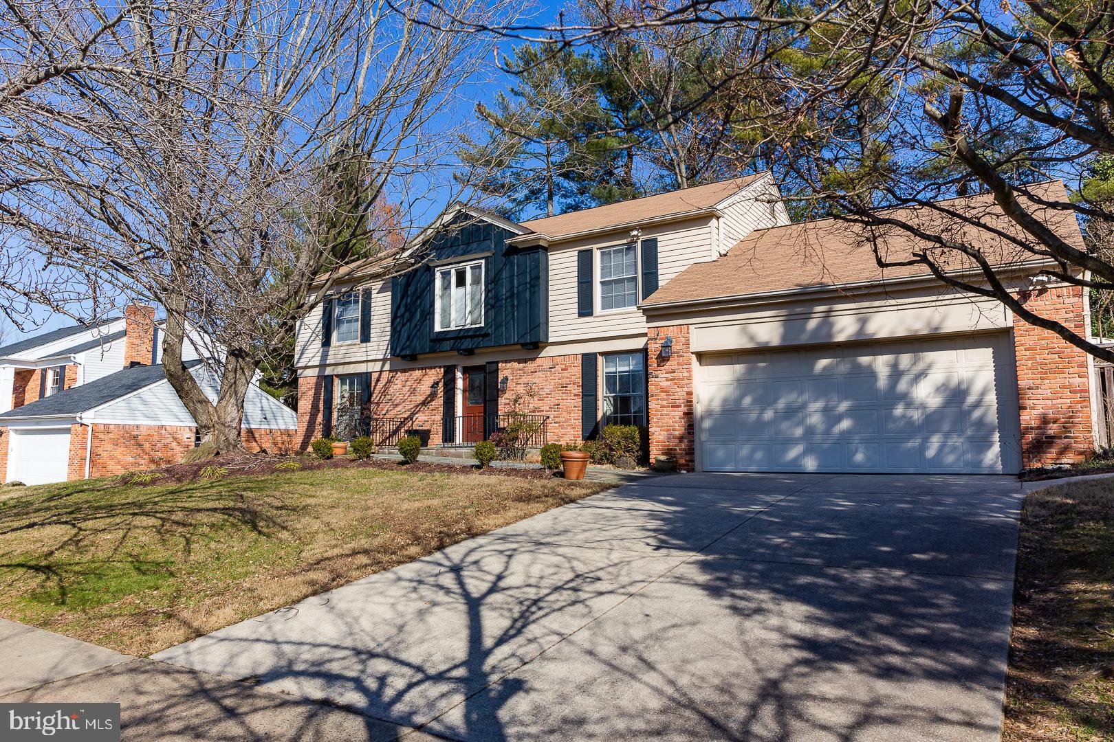 10813 Gainsborough Road Potomac, MD 20854 - Photo 3 of 41 10803 Gainsborough