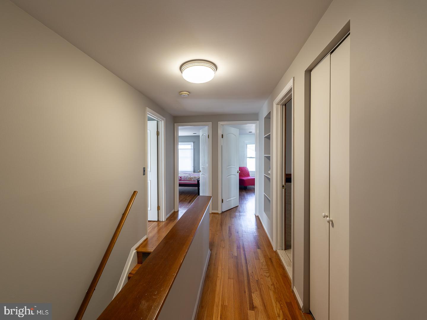 10813 Gainsborough Road Potomac, MD 20854 - Photo 21 of 41 Upstairs Hardwoods
