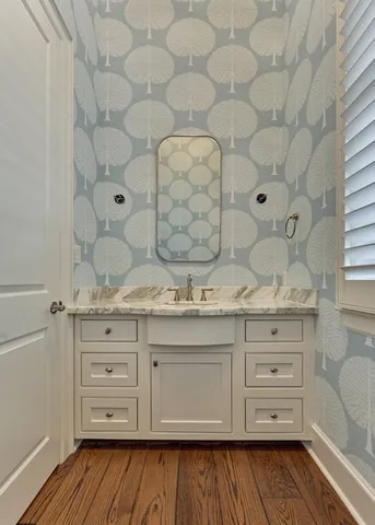 $5,450,000 | 22 East Shore Drive, The Woodlands, TX 77380