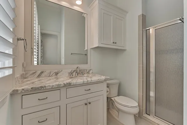 $5,450,000 | 22 East Shore Drive, The Woodlands, TX 77380