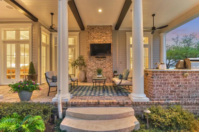 $5,450,000 | 22 East Shore Drive, The Woodlands, TX 77380
