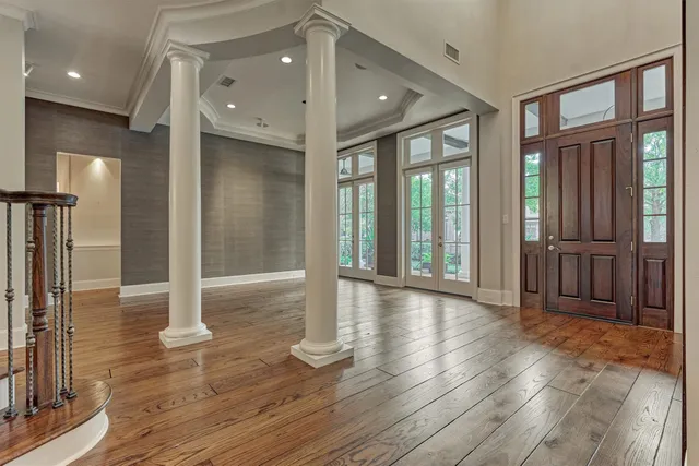 $5,450,000 | 22 East Shore Drive, The Woodlands, TX 77380