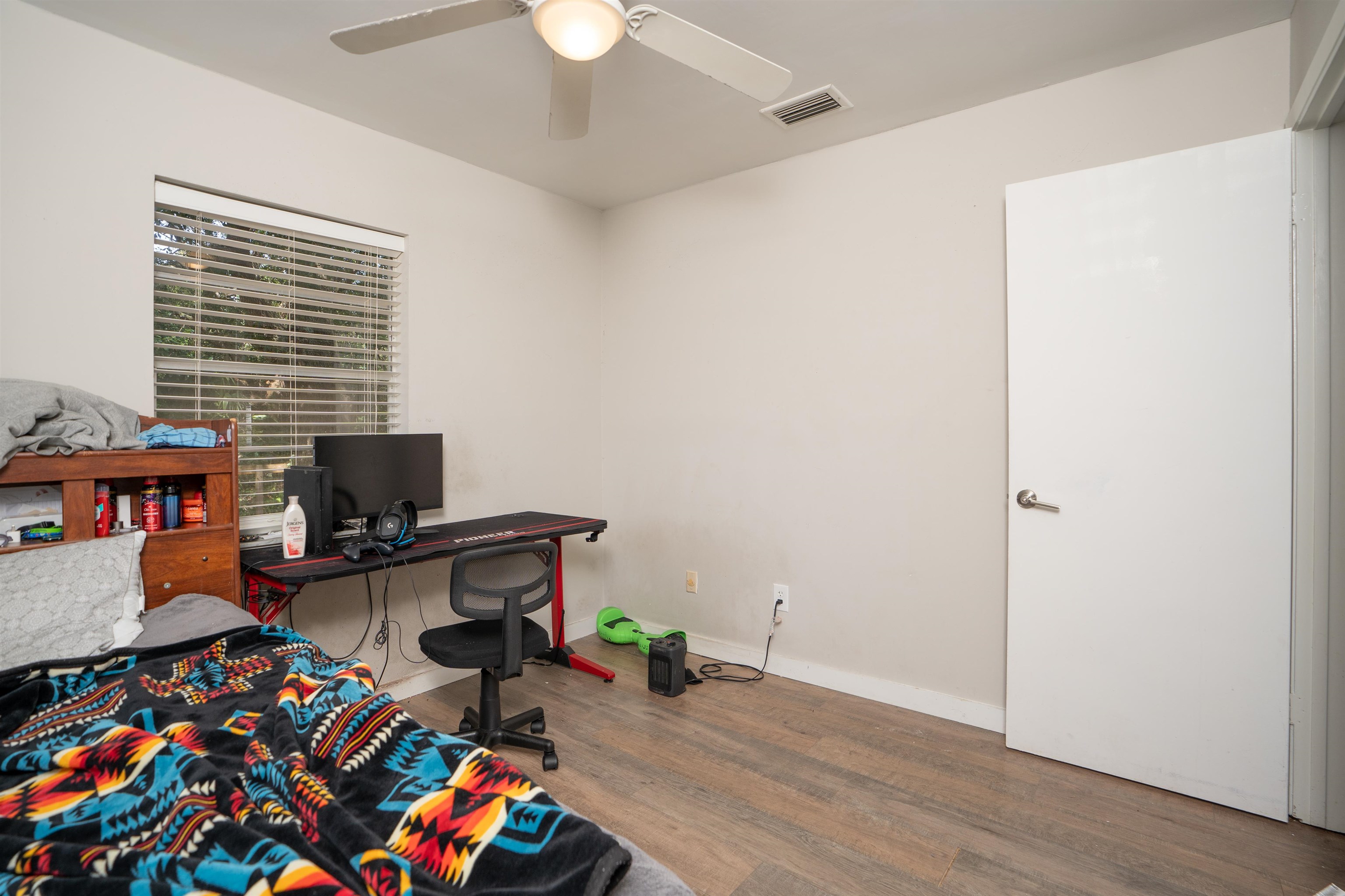258 Costado Street St. Augustine, FL 32086 - Photo 20 of 39 a view of a workspace with furniture and a window