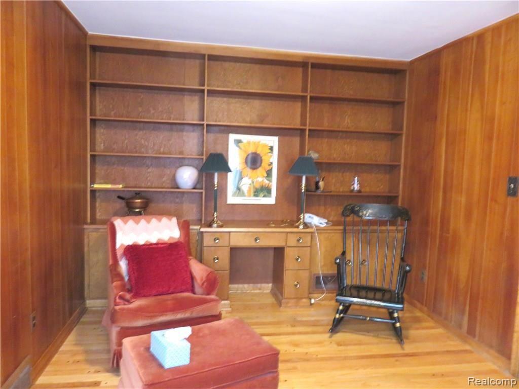8 Millington Road Pleasant Ridge, MI 48069 - Photo 11 of 18 8 Millington Library 2.JPG
