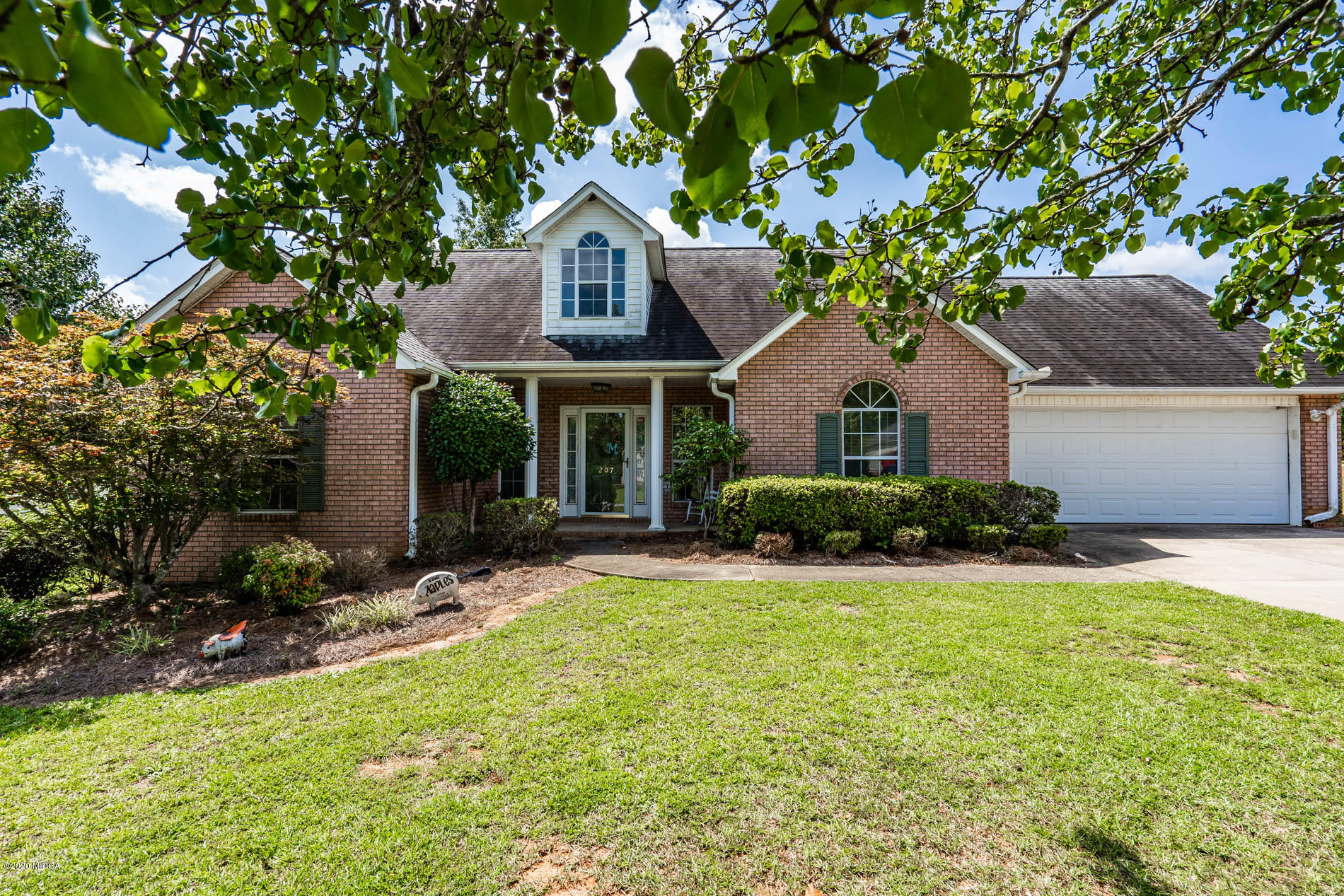 207 Hunters Ridge Drive Byron, GA 31008 - Photo 1 of 26 02-DSC07564