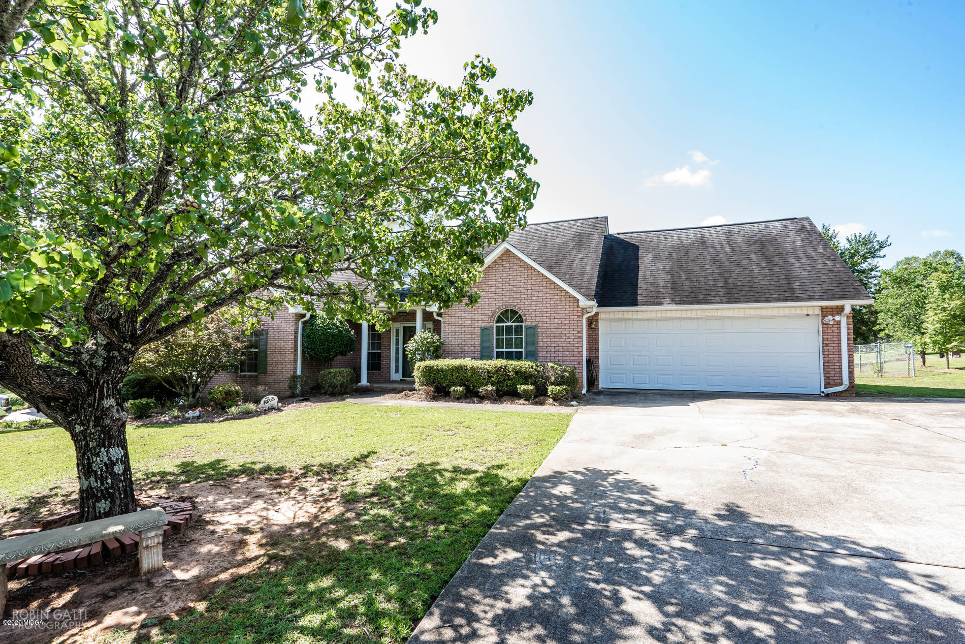 207 Hunters Ridge Drive Byron, GA 31008 - Photo 2 of 26 01-DSC07562