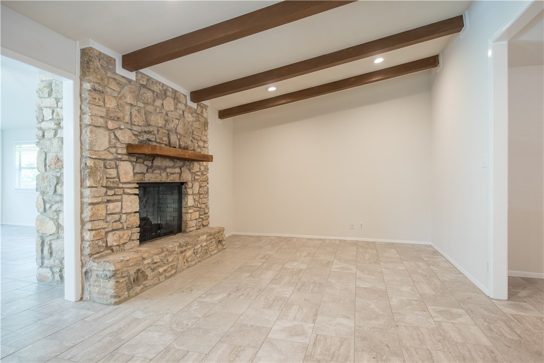 2902 Silverleaf Drive Austin, TX 78757 - Photo 5 of 30