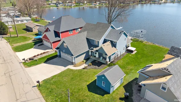 $750,000 | 4237 West 500 South, Albion, IN 46701