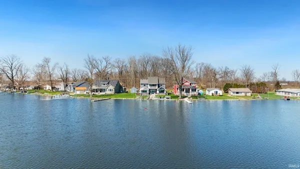 $750,000 | 4237 West 500 South, Albion, IN 46701