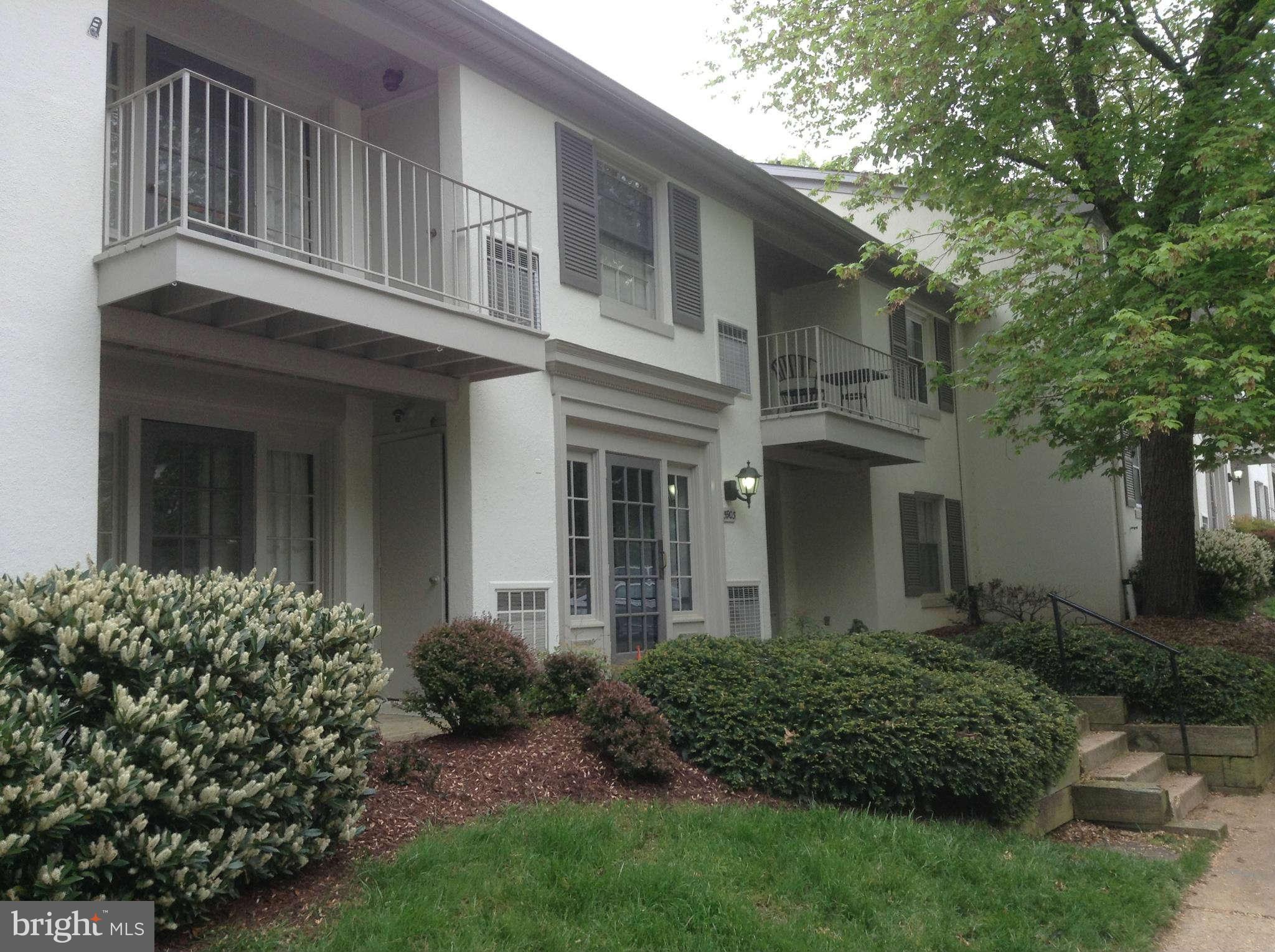 5903 Kingsford Road, Unit 374 Springfield, VA 22152 - Photo 1 of 13 Exterior (Front)