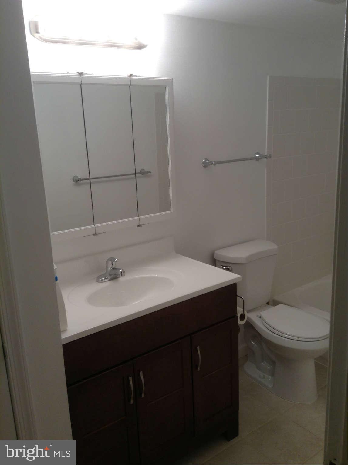 5903 Kingsford Road, Unit 374 Springfield, VA 22152 - Photo 3 of 13 Bath