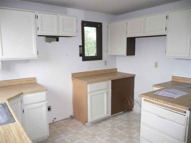 918 West Crestview Road Spokane, WA 99224 - Photo 4 of 9