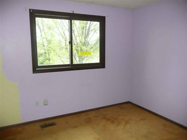 918 West Crestview Road Spokane, WA 99224 - Photo 7 of 9