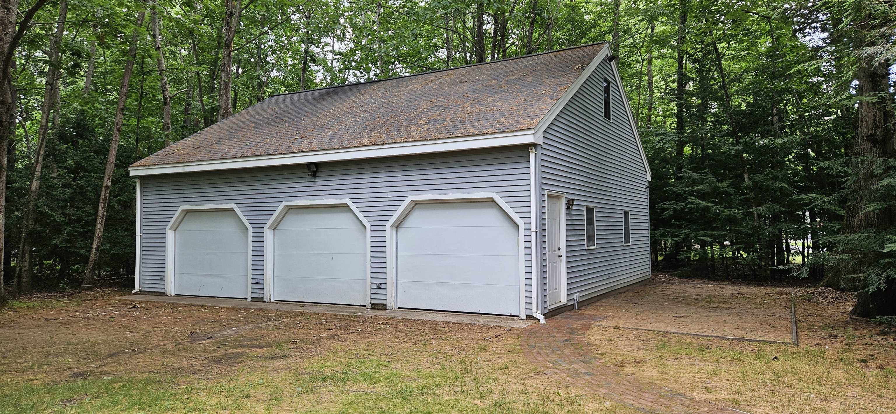22 Hemlock Street Rochester, NH 03867 - Photo 2 of 2