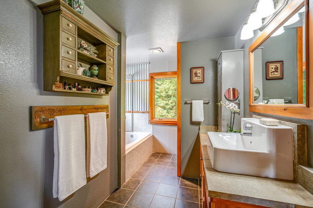 215 Vaca Del Sol Corralitos, CA 95076 - Photo 21 of 65