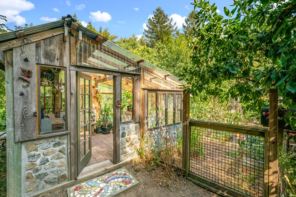 215 Vaca Del Sol Corralitos, CA 95076 - Photo 29 of 65