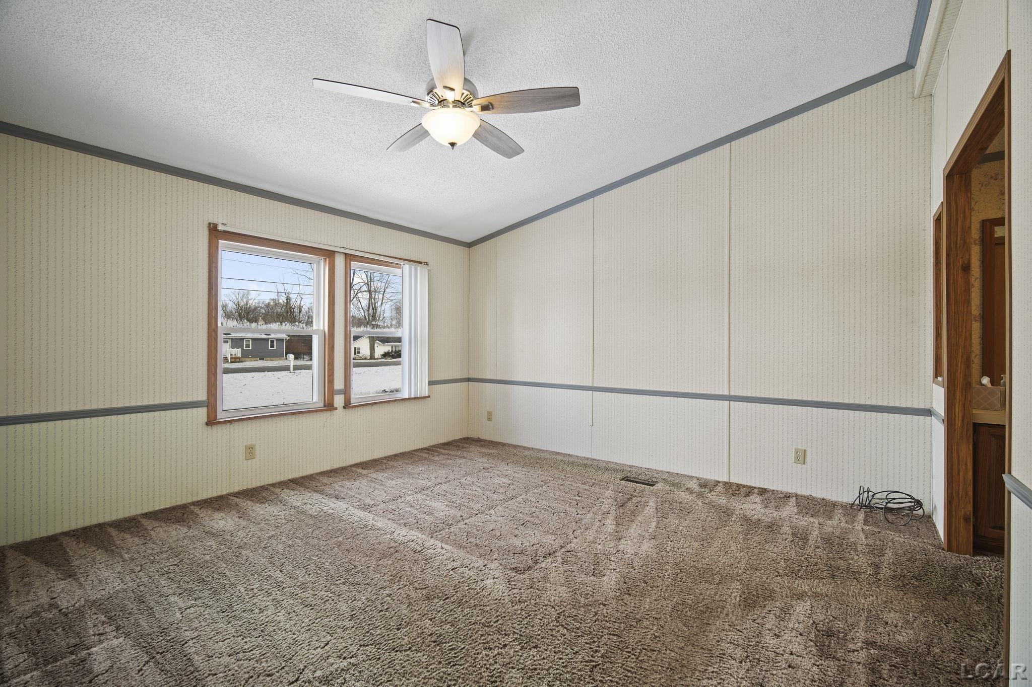 1010 Sutton Road Adrian, MI 49221 - Photo 22 of 42 50129031-449e3c41-ee0f-40e0-9707-108964581028.JPG