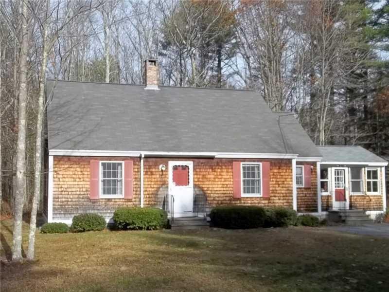 35 Maguire Road Kennebunk, ME 04043 - Photo 1 of 12 Exterior Front.