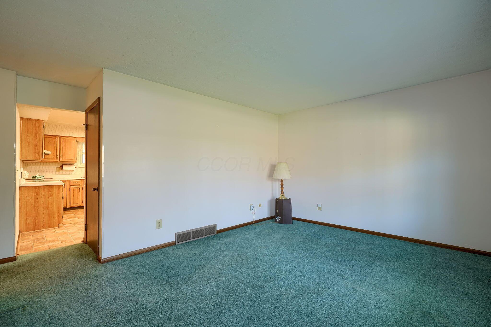 722 Amity Road Galloway, OH 43119 - Photo 16 of 61 722 Amity Rd (13)