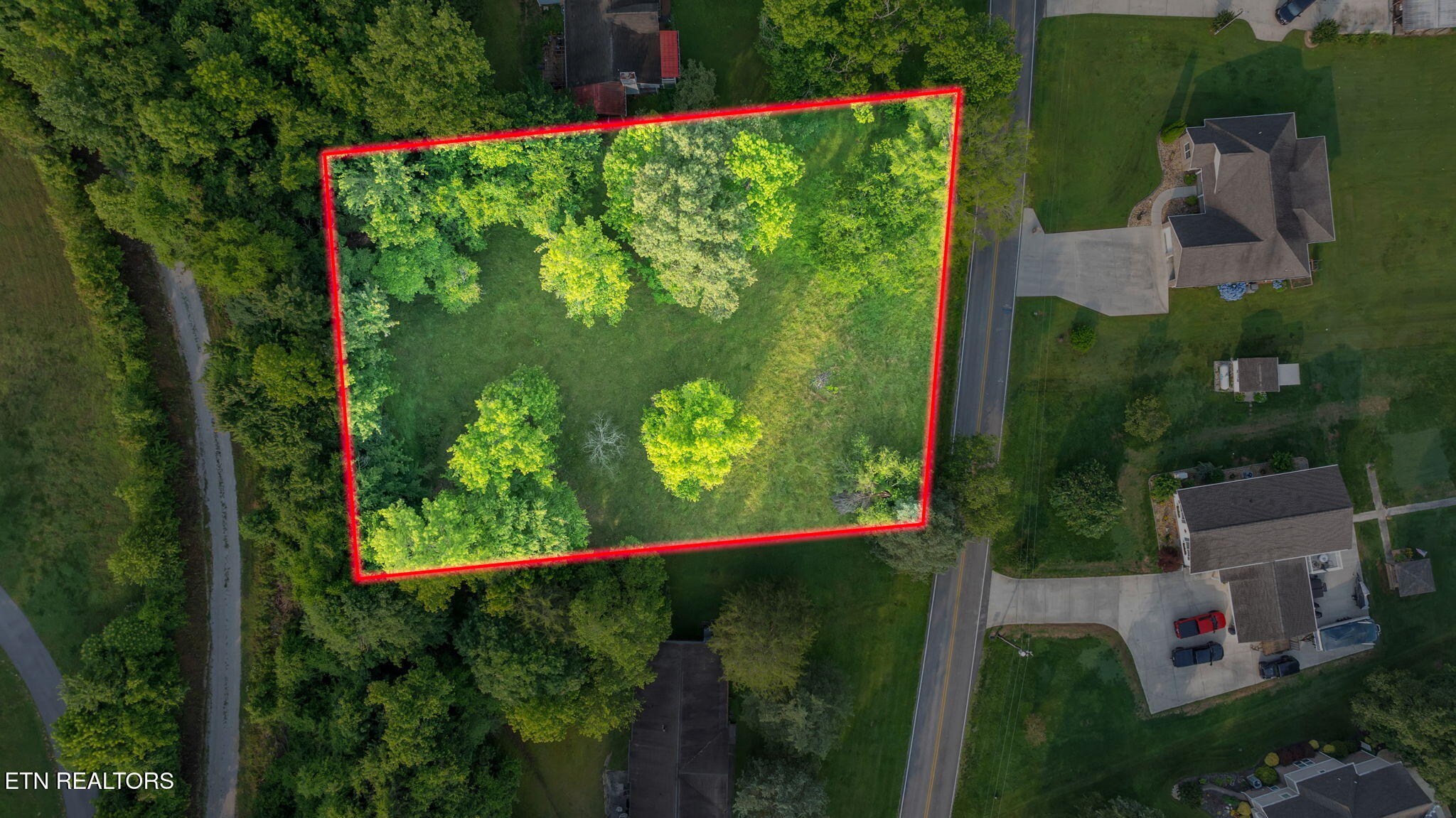 570 Anglers Cove Road Kingston, TN 37763 - Photo 3 of 5 1-web-or-mls-Anglers Cove--2