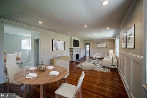503 South Providence Road Wallingford, PA 19086 - Photo 5 of 28 Living Area