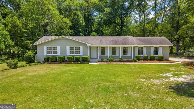 $2,200 | 215 Brookwood Drive, Dublin, GA 31021