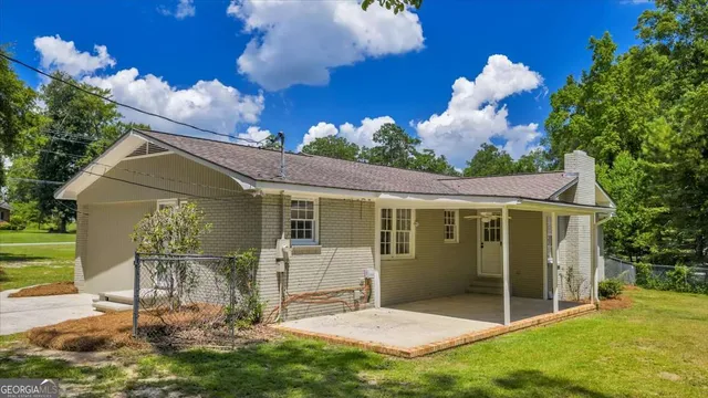 $2,200 | 215 Brookwood Drive, Dublin, GA 31021