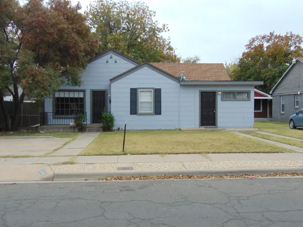 $1,050 | 1713 23rd Street, Lubbock, TX 79411